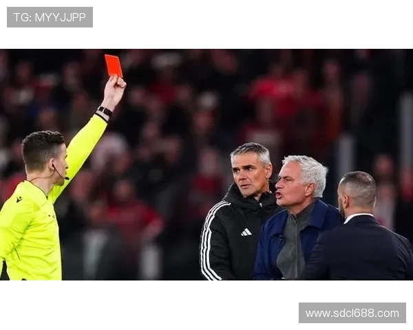 穆帅爱将因歧视皇马球星遭重罚